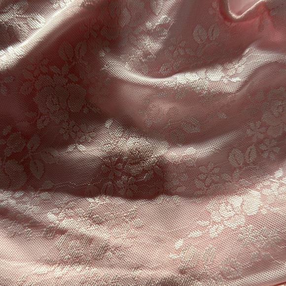 Elegpetal + pump Vada midi dress pink lace - Picture 6 of 12